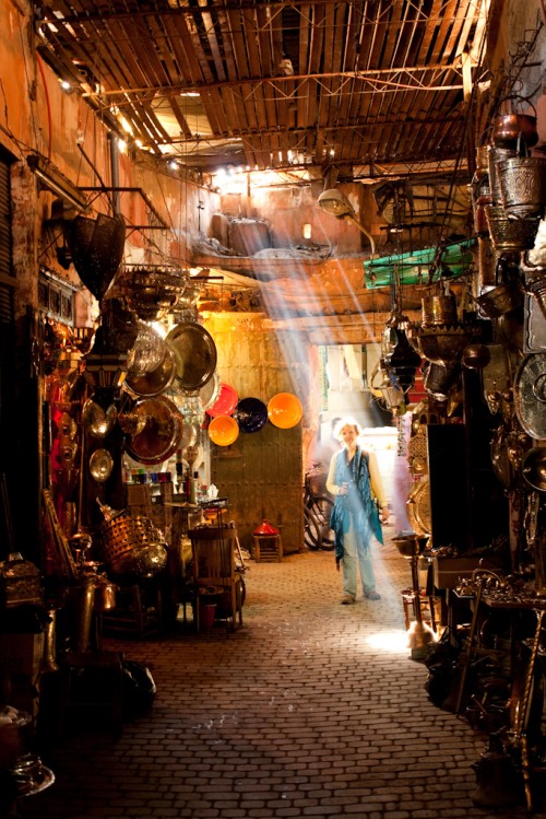 Moroccan market sunbeams1 500x749 Marrakesh: Morocco photo gallery